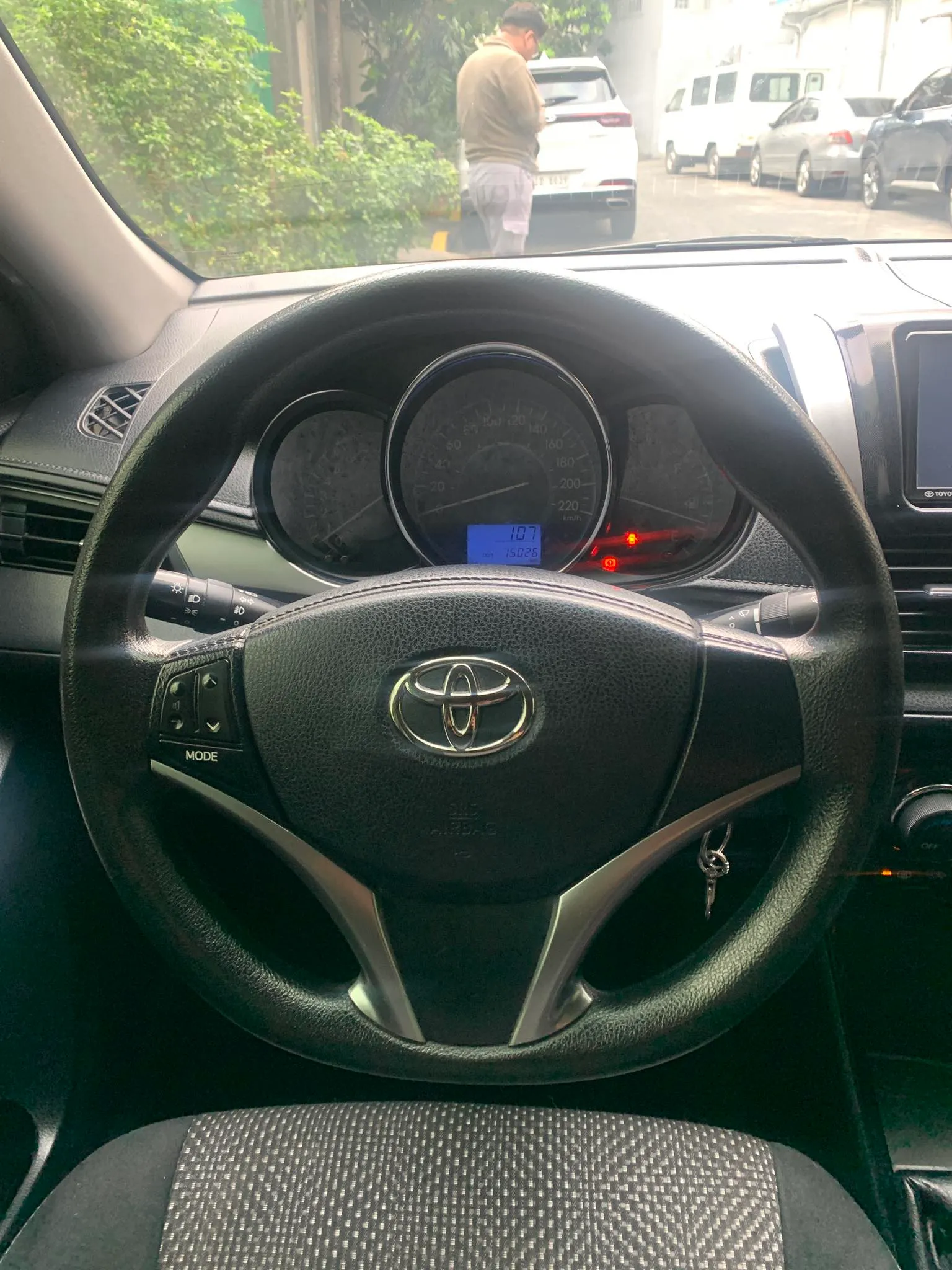 2016 TOYOTA VIOS 1.3 E MANUAL TRANSMISSION - Image 8