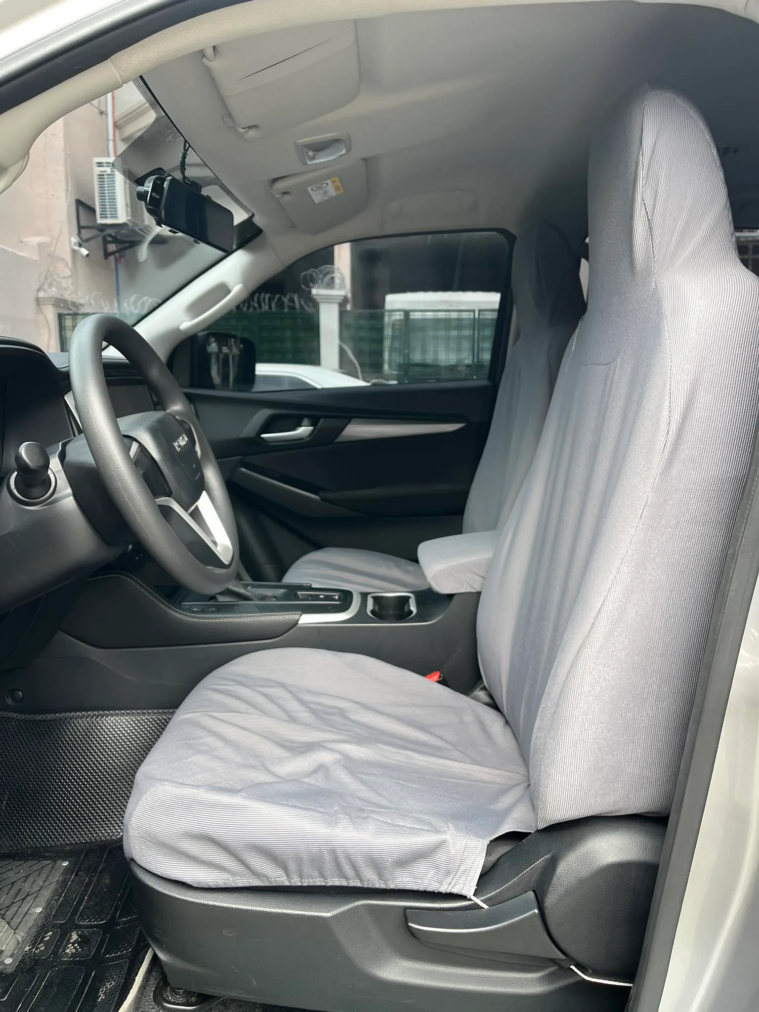 2022 ISUZU MU-X RZ4E 4X2 DSL AUTOMATIC TRANSMISSION - Image 9